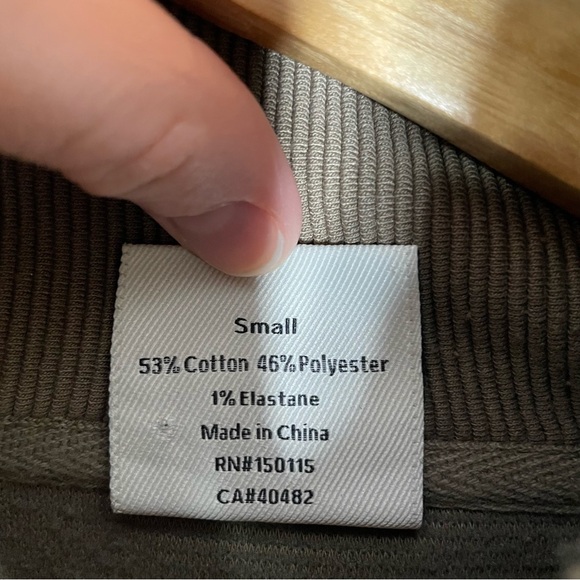 Varley Vine Half-Zip Pullover in Stone Olive Size Small - Picture 7 of 10